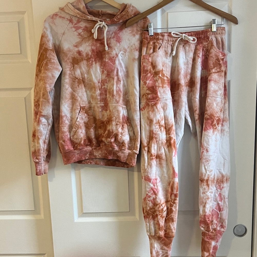 Big Bud Press Tie-Dye Sweatpants and Hoodie Set